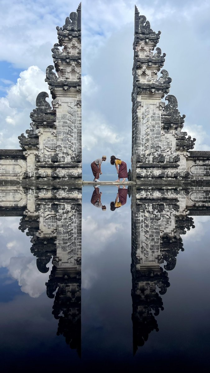 God woke us up this morning, BE Uncommon!! Any place any time 🏈 #Ballee #Bali #BUNCMN