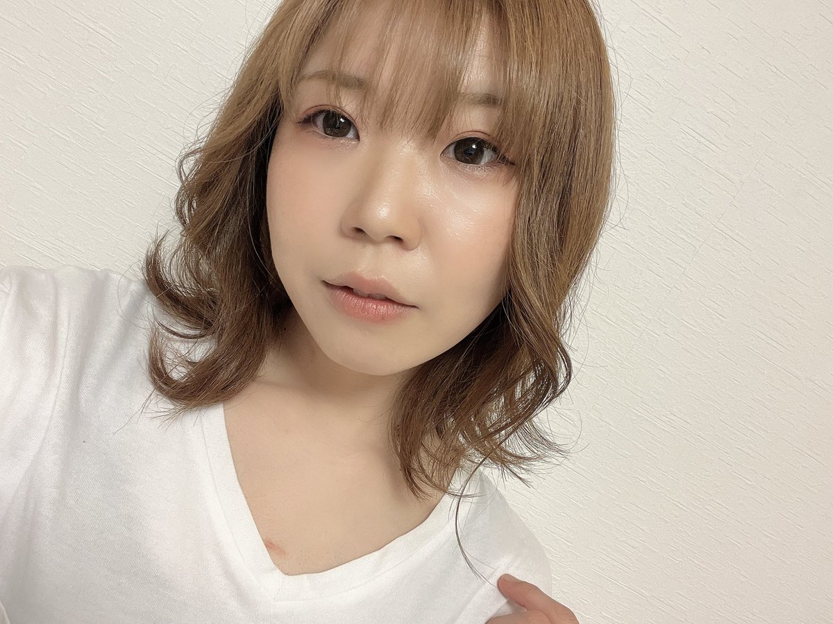 Ru / #早く帰ってきてね 思ったより早く帰ってこれた！ ので、22時に配信始めれるように準備し