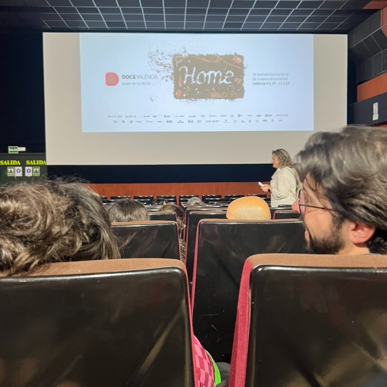 🟠RECORDEU! 

@docsvalencia Espai de no-ficció se celebra del 9 al 17 de maig en diverses seus de la ciutat de València I #edav com a entitat col·laboradora :-).
Enguany el 70% de la programació és cinema valencià!!

📍 Més informació: docsvalencia.com