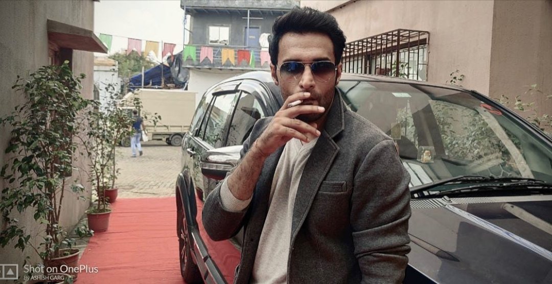 shaa_vibezz's tweet photo. Ofc RISHI BURMAN ❤️🔥

#shaleenmalhotra #shaalien_malhotra #shaans #shandom #rishiburman #meredadkidulhan #mdkd https://t.co/k3PZq30AS4