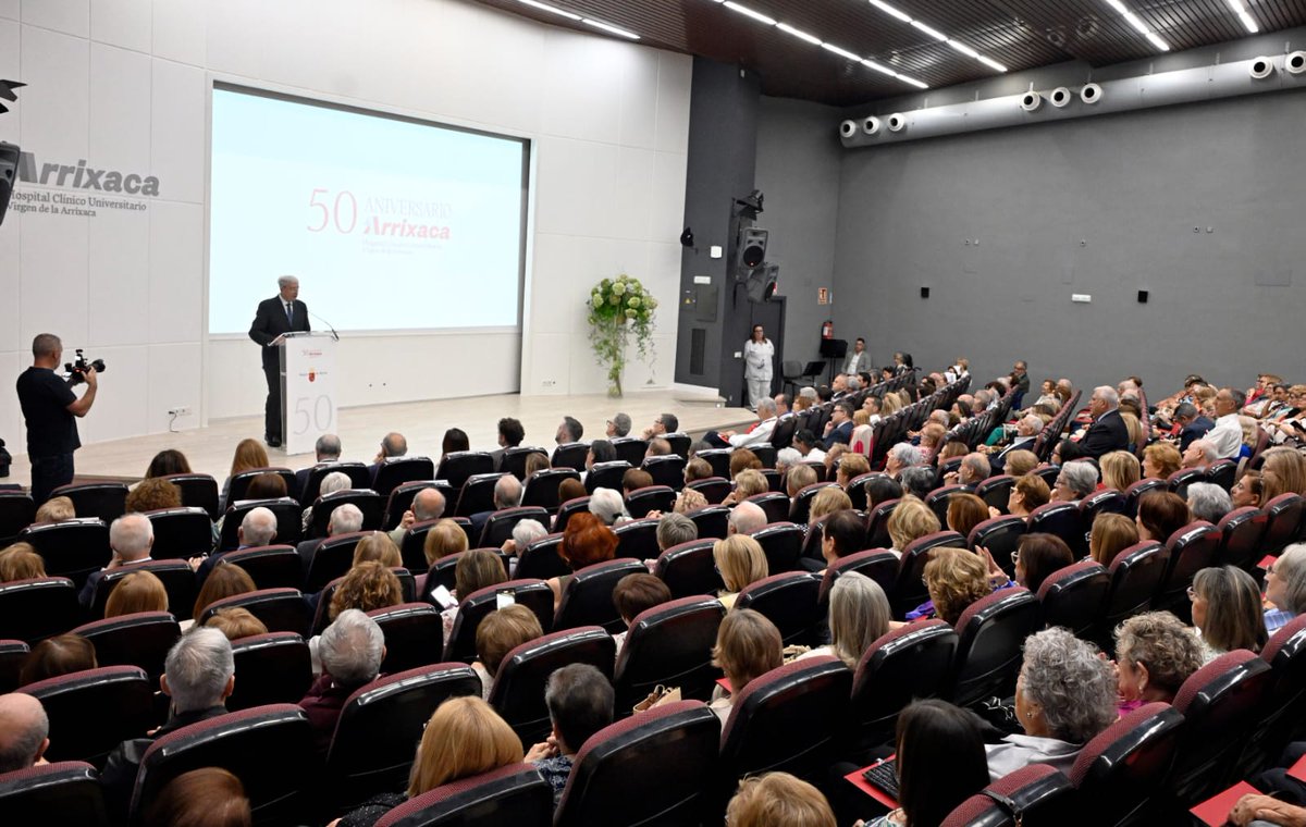 Nuestro vicepresidente <a href="/MolinaBoix/">Manuel Molina Boix</a>  ha participado en el acto del 50 aniversario del <a href="/AreaUnoArrixaca/">Área 1 Arrixaca</a>. Un honor celebrar medio siglo de compromiso con la #salud.