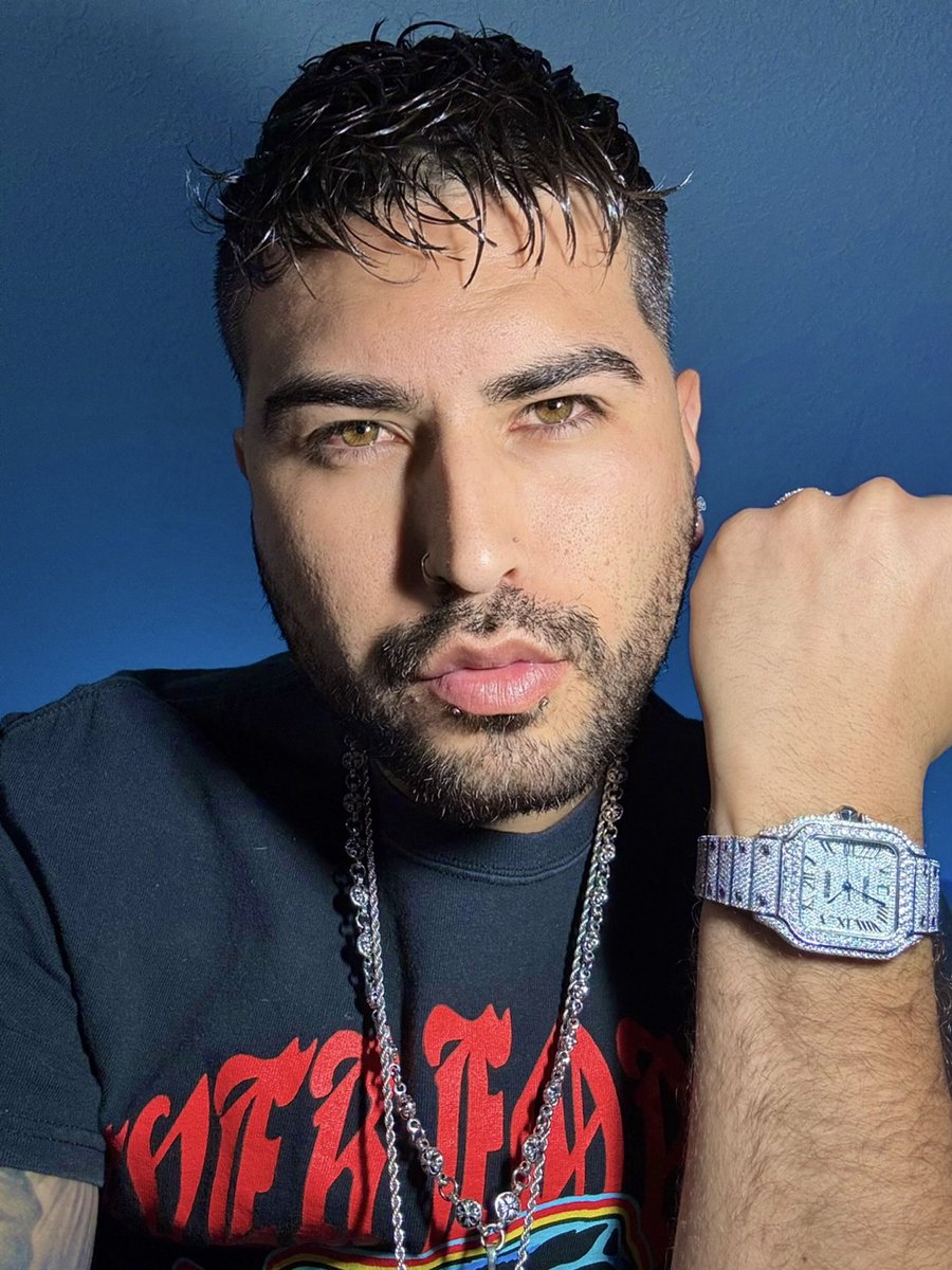 captivate111's tweet image. #EmoCore #SceneKid #EmoRevival #EmoAesthetic #EmoVibeCheck #DarkEmotions #AltKid #EmoCrush #EmoSadness #SceneVibes #SadBoySeason #TearsAndInk #EmoThrowback #MidwestEmo #PopPunkVibes #BrokenHeartClub #EmoScene #SadBoiEnergy #CuffedJeansClub #BandTeeVibes  #EmoSkater