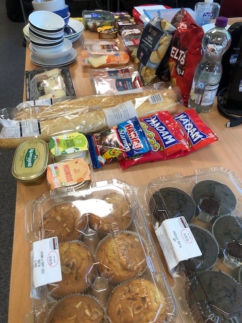 Trafford School Nurses (@traffschnurses) on Twitter photo We had a lovely shared lunch ( with cakes 🎂😋 ) alongside our HV colleagues yesterday for #InternationalNursesDay2025 <a href="/TraffordLCO/">Trafford Local Care Organisation</a> <a href="/CCHSmcrtrafford/">Children's Community Health Services</a> <a href="/mcrlco/">Manchester Local Care Organisation</a> <a href="/SAPHNAteam/">SAPHNA</a> We had a lovely shared lunch ( with cakes 🎂😋 ) alongside our HV colleagues yesterday for #InternationalNursesDay2025 <a href="/TraffordLCO/">Trafford Local Care Organisation</a> <a href="/CCHSmcrtrafford/">Children's Community Health Services</a> <a href="/mcrlco/">Manchester Local Care Organisation</a> <a href="/SAPHNAteam/">SAPHNA</a>