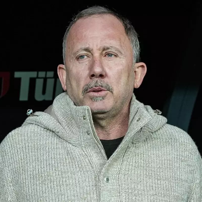 darkwebhaber's tweet photo. Jose Mourinho: Bazen gece kulüplerine gidip eğleniyorum.

Sergen Yalçın: Öyle bir şey olsa ben görürdüm, sallamasın. https://t.co/CGywoqekIC