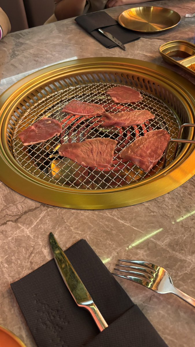 hankityy's tweet photo. pov naruzinho camera roll https://t.co/c7BDxSHZHi