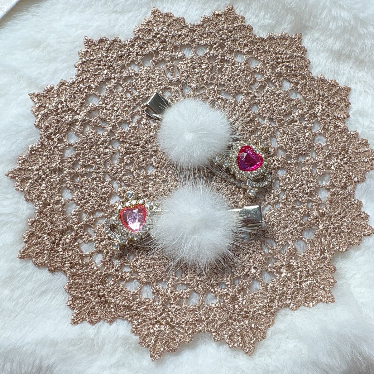 Reco_Atelier's tweet photo. 💎 ꧁༺ Weekly New Items ༻꧂ 💎

กิ๊บคู่ติดผม จำกัดสีละคู่!

งานแฮนด์เมดน่ารักๆ จากศิลปินญี่ปุ่น แบรนด์ Sugar Shark 

💎 คู่ละ 220.-

📦 ❤️ + RT สั่งภายในวีคนี้ ลด10%

เมนชั่นใต้โพสต์ หรือ DM ได้เลยค่ะ 
(ต่อ)
#SugarShark #เครื่องประดับแฮนด์เมด #งานญี่ปุ่น https://t.co/zZ8jWGwjVA