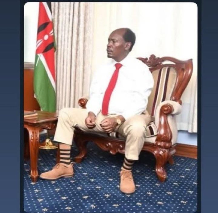 Me: mhesh unatumia chrome?
Kabogo: Nmeokoka situmii pombe.