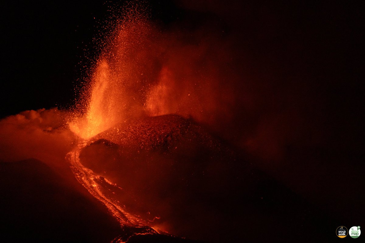 Etna Eruption - 12/5/2025
© Giuseppe Distefano / Marco Restivo

#Etna #EtnaWalk #EtnaEruption #volcano