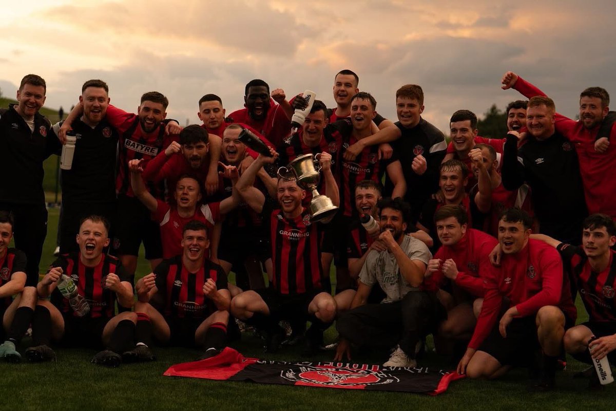 Monread FC (@monread_fc) on Twitter photo 🔴⚫️🏆CHAMPIONS🏆🔴⚫️
We are officially <a href="/LSLLeague/">Leinster Senior League</a> Division 3 Saturday Champions following tonight’s victory over Whitehall Rangers AFC!
A big shoutout to the players and management who week in, week out put in the work and earned every bit of this!
HALA MONREAD!❤️ 🔴⚫️🏆CHAMPIONS🏆🔴⚫️
We are officially <a href="/LSLLeague/">Leinster Senior League</a> Division 3 Saturday Champions following tonight’s victory over Whitehall Rangers AFC!
A big shoutout to the players and management who week in, week out put in the work and earned every bit of this!
HALA MONREAD!❤️