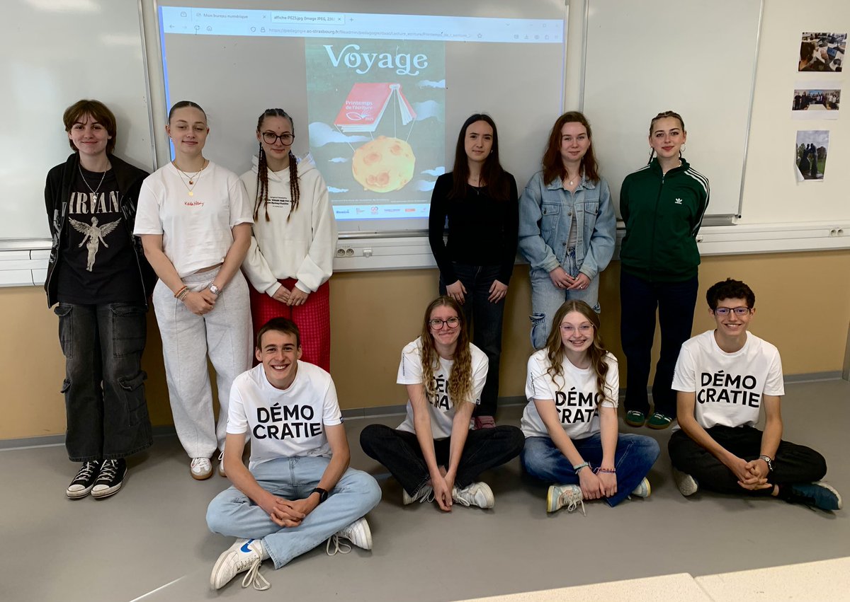 Lycée Marcel RUDLOFF - Strasbourg (@lyceerudloff) on Twitter photo 👏 Chiara, Zoë, Aurore, Odeline et Julie, (1ère Abibac) 1er prix académique catégorie Écriture créative au Printemps de l’écriture, pr « Alle Wege führen nach Berlin! », en lien avec notre projet berlinois pour les 35 ans de la chute du Mur
<a href="/acstrasbourg/">Académie Strasbourg</a> <a href="/Amb_Delattre/">François Delattre</a> <a href="/GermanyCoE/">Heike Thiele, Ambassador of Germany to the CoE</a> 👏 Chiara, Zoë, Aurore, Odeline et Julie, (1ère Abibac) 1er prix académique catégorie Écriture créative au Printemps de l’écriture, pr « Alle Wege führen nach Berlin! », en lien avec notre projet berlinois pour les 35 ans de la chute du Mur
<a href="/acstrasbourg/">Académie Strasbourg</a> <a href="/Amb_Delattre/">François Delattre</a> <a href="/GermanyCoE/">Heike Thiele, Ambassador of Germany to the CoE</a>