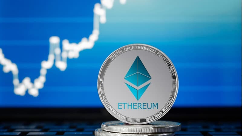 40% de hausse en une semaine: pourquoi l'ether, la 2ème cryptomonnaie après le bitcoin, explose
l.bfmtv.com/4e5b
