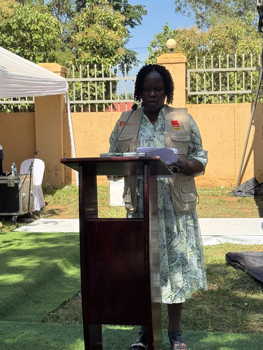 URRI_Danida's tweet image. Today, we’re thrilled to launch #URRI in West Nile!
Led by @drcEA_GL and partners, #URRI strengthens livelihoods & climate resilience in refugee & host communities through climate-smart agriculture, sustainable practices & gender equality