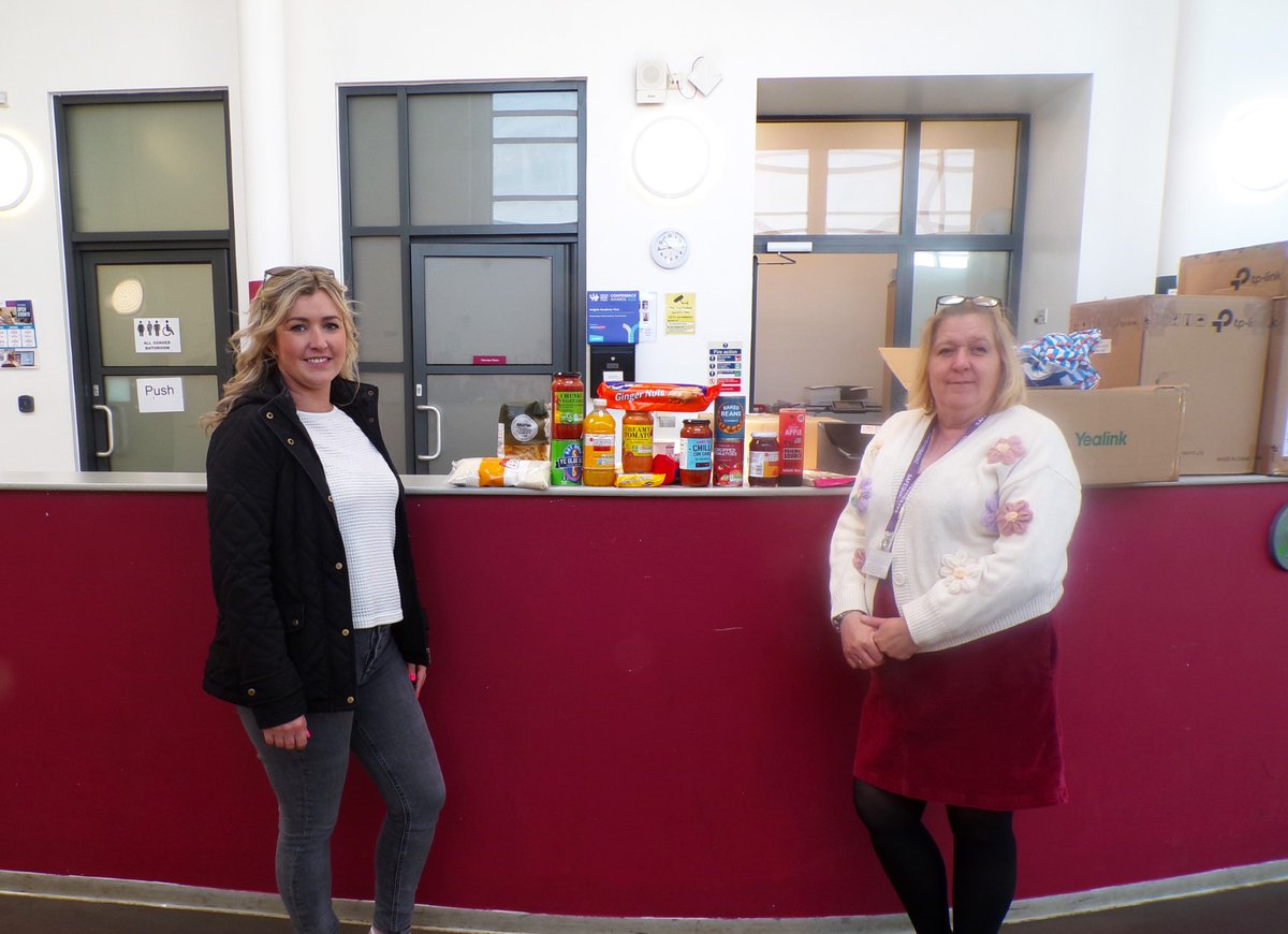 A huge thank you to 5G Communications for their generous donation of food hampers to our school! 🎁🍎 Your support means so much. Special thanks to Ian and Laura for organising and delivering the hampers — we truly appreciate your time and effort! 💛 #BelieveAchieveSucceed