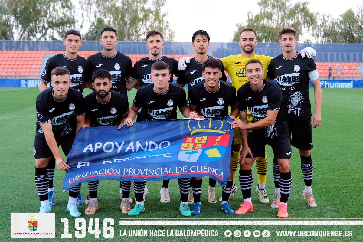 📢 #UBConquense❗ 

Buenos días #balompédicos 

Repaso de una temporada increíble.

Este fue el once con el que debutamos en Majadahonda el sábado 31 de agosto de 2024.  

¡Vamos Conquense! ⚪⚫
#UniónBalompédica #SegundaRFEF