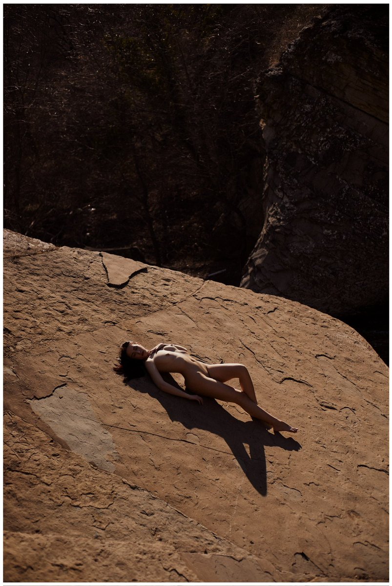 Good morning ☀️  #TEZOSTUESDAY 
Have a great day 

Towards the Sun
7/10 – available 
20 $XTZ 

objkt.com/tokens/KT1BDmG…