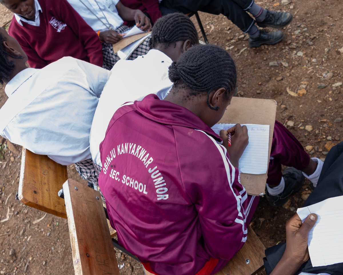 HOK_AFRICA's tweet photo. We kicked off our Q2 at Obinju School under the Jiboreshe Sports for Wellness Project with feedback and mentorship sessions. Learners shared openly, built confidence, and owned their voices, nurturing hope, growth and mental well-being.
#Jiboreshe #Mentorship #SportsForWellness https://t.co/WyA8Gv5mdP