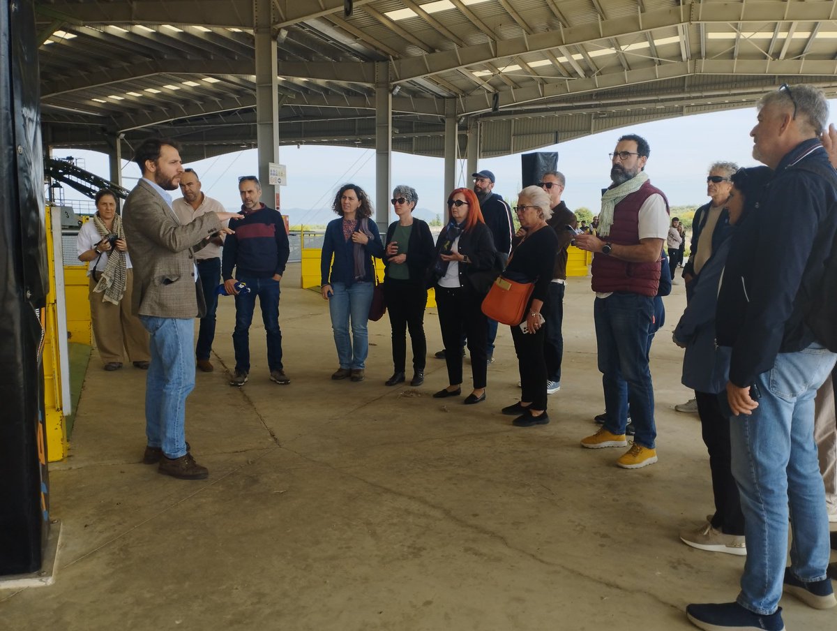 LIFE Olivares Vivos+ (@olivaresvivos) on Twitter photo Comenzar un martes visitando las espectaculares instalaciones de <a href="/picualia/">Picualia AOVE</a> es otro nivel 🫣✨ Esta #cooperativa jiennense va a mostrarle a nuestros olivareros cómo son sus procesos de producción a gran escala y la capacidad comercial de su #AOVE 🫒 Comenzar un martes visitando las espectaculares instalaciones de <a href="/picualia/">Picualia AOVE</a> es otro nivel 🫣✨ Esta #cooperativa jiennense va a mostrarle a nuestros olivareros cómo son sus procesos de producción a gran escala y la capacidad comercial de su #AOVE 🫒