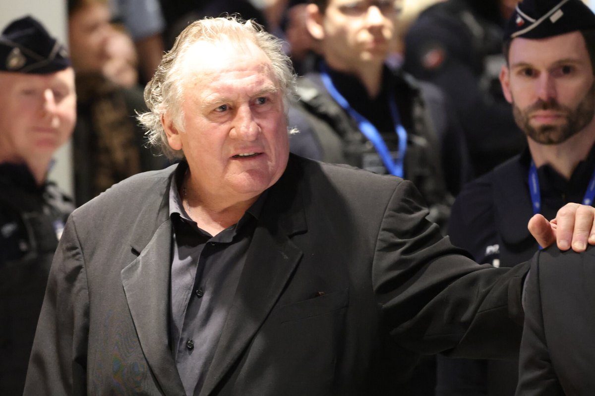le_Parisien's tweet image. 🔴 ALERTE INFO | Gérard Depardieu est déclaré coupable d’agressions sexuelles.

Deux mois après un procès intense et ultra-médiatisé, le tribunal correctionnel de Paris a rendu son jugement mardi.

➡️ l.leparisien.fr/XhUV