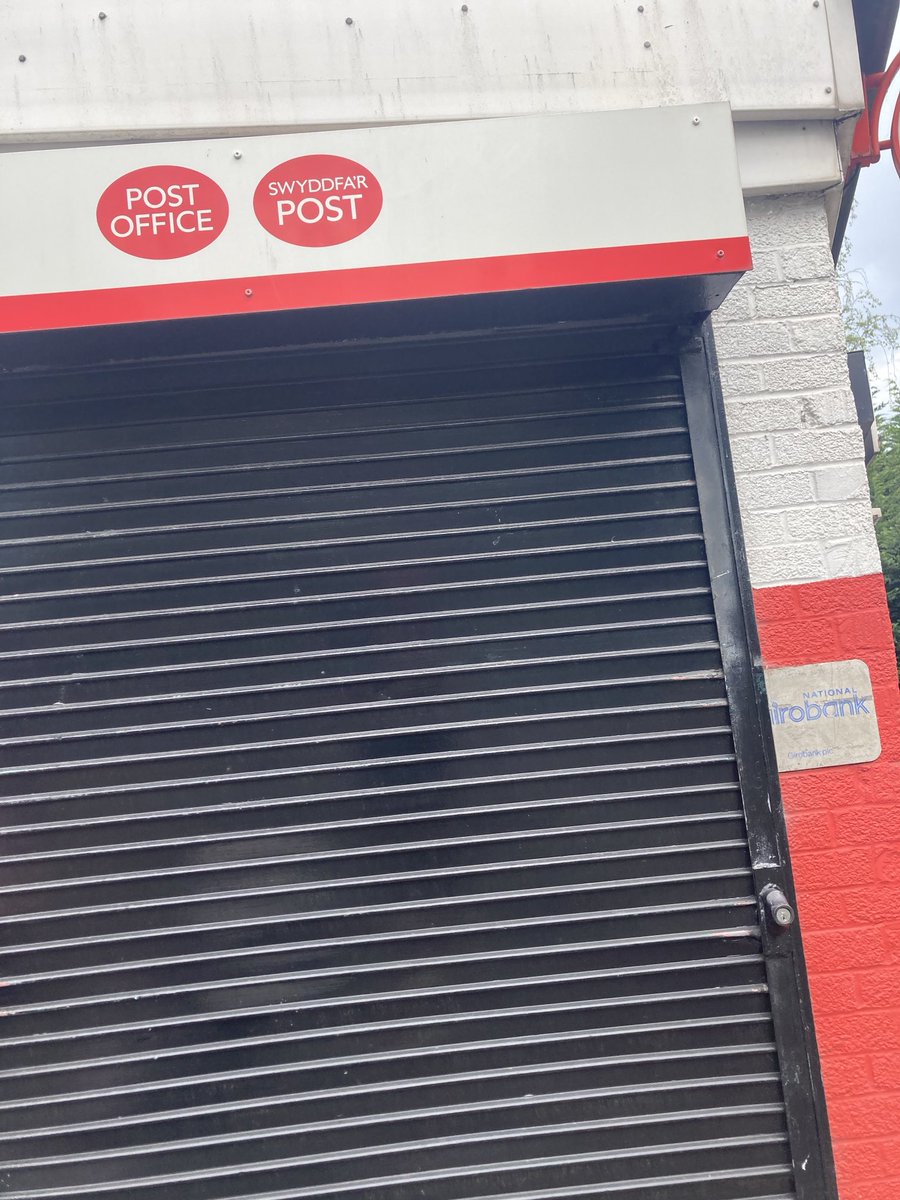 ⁦<a href="/PostOffice/">Post Office</a>⁩ nothing quite like getting to the post office 15 minutes early to find it’s still closed 15 minutes after opening time