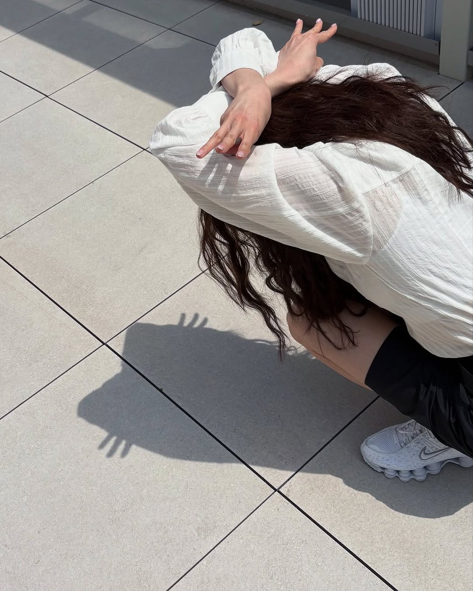 ginggingeeee's tweet photo. 츄냥이랑 푸들강쥐 둘다 말아주는 여자 어떤데 https://t.co/qtwPFFILdL