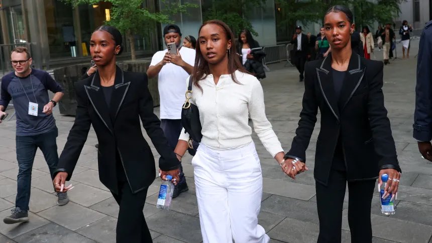 The daughters being the only ones walking out of the courtroom when the male escort took the stand SAID ALOT .. #DiddyTrial #Diddy #SeanCombs