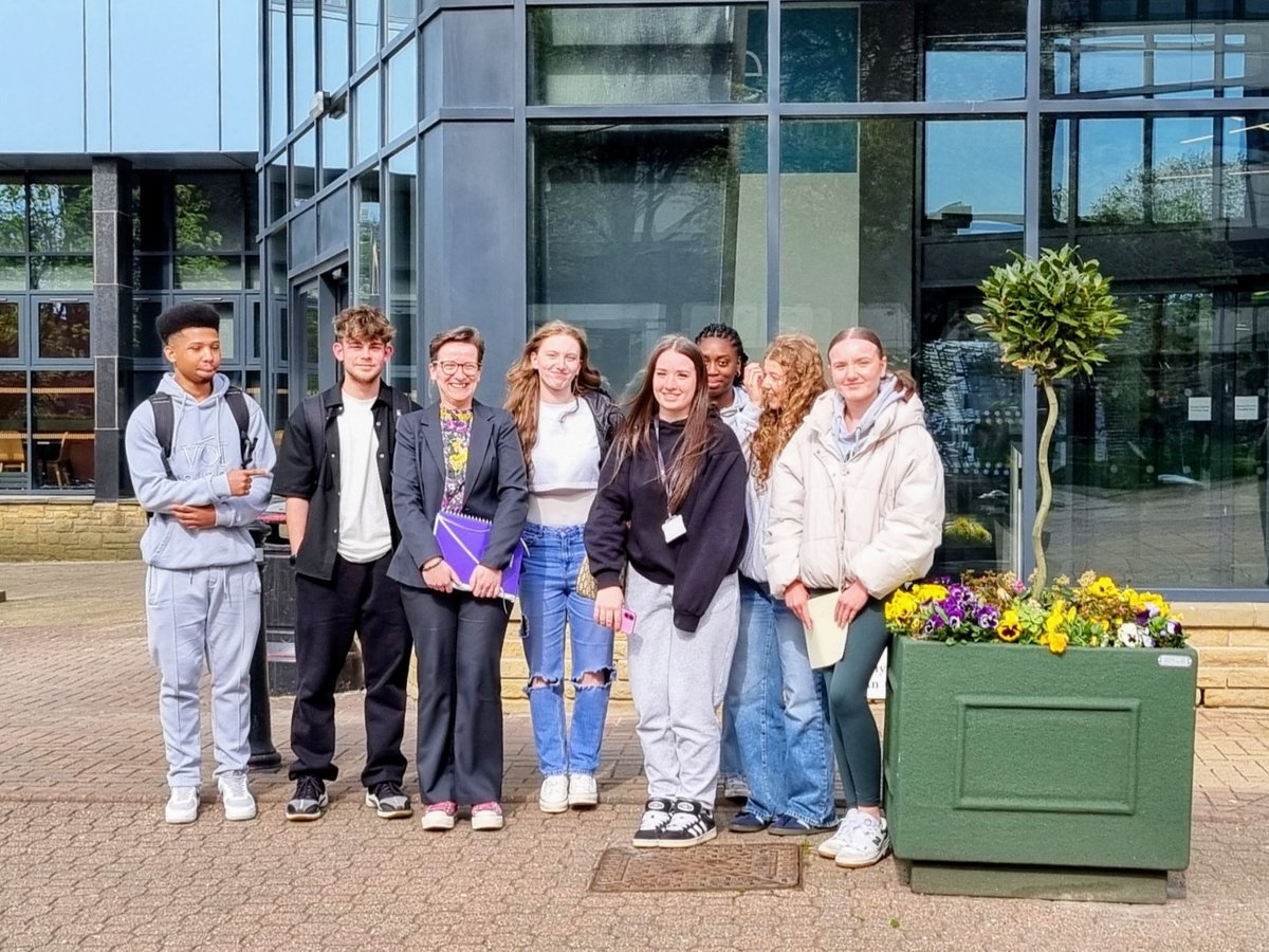 HNC (@huddnewcoll) on Twitter photo HNC's Year 12 A Level Law students have taken part in the <a href="/UniofBradford/">University of Bradford</a>'s mock trial programme, placing third overall in this year's competition! Read more about this exciting experience in our latest story 👉 tinyurl.com/2xc279hx #EducateEnrichEnlighten HNC's Year 12 A Level Law students have taken part in the <a href="/UniofBradford/">University of Bradford</a>'s mock trial programme, placing third overall in this year's competition! Read more about this exciting experience in our latest story 👉 tinyurl.com/2xc279hx #EducateEnrichEnlighten