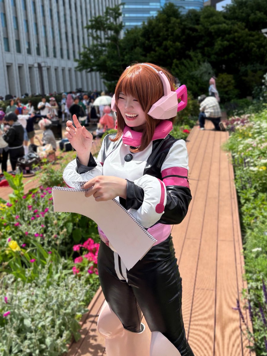 全力笑顔

『オフショ！オフショ！』って言われながら撮られて面白くて爆笑しました😂