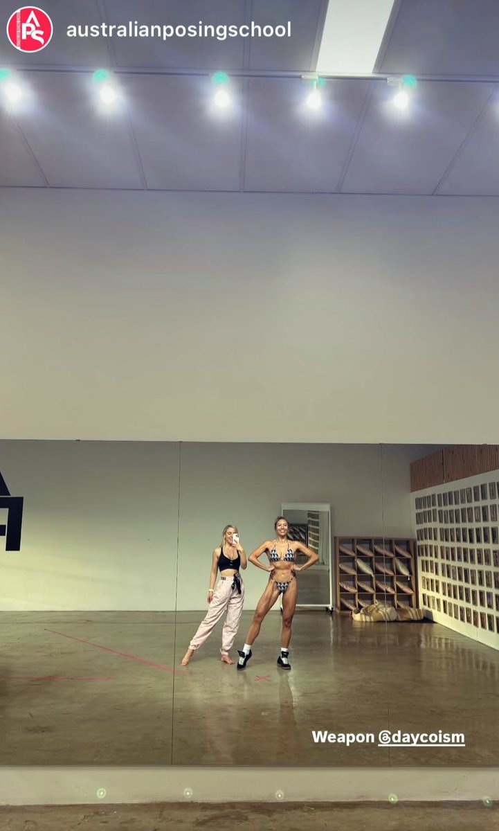 Me at posing school today with APS Founder &amp; Head Coach Becc Gwilliam. 

My coaches recently encouraged me to enter a second core division for the comp to maximise my stage time. It’s the Oceania Pro/Am Nationals after all.✨

Here’s to learning two routines 👙 &amp; 👟 11 days out…