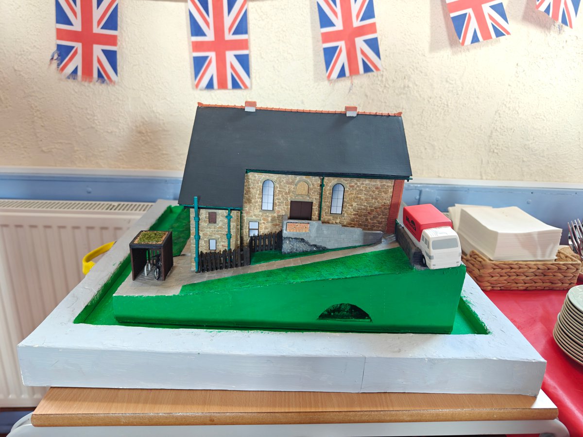 Another step forward for sustainable travel in Gloucestershire! 🚲
A new cycle shelter is now in place at Ruspidge Memorial Hall, helping residents ride, park and repeat.
Funded by @gloscc <a href="/thinktravelglos/">Thinktravel</a>
#BikeGlos #CommunityCycling #gloucestershire <a href="/FoDDC/">Forest of Dean District Council</a>