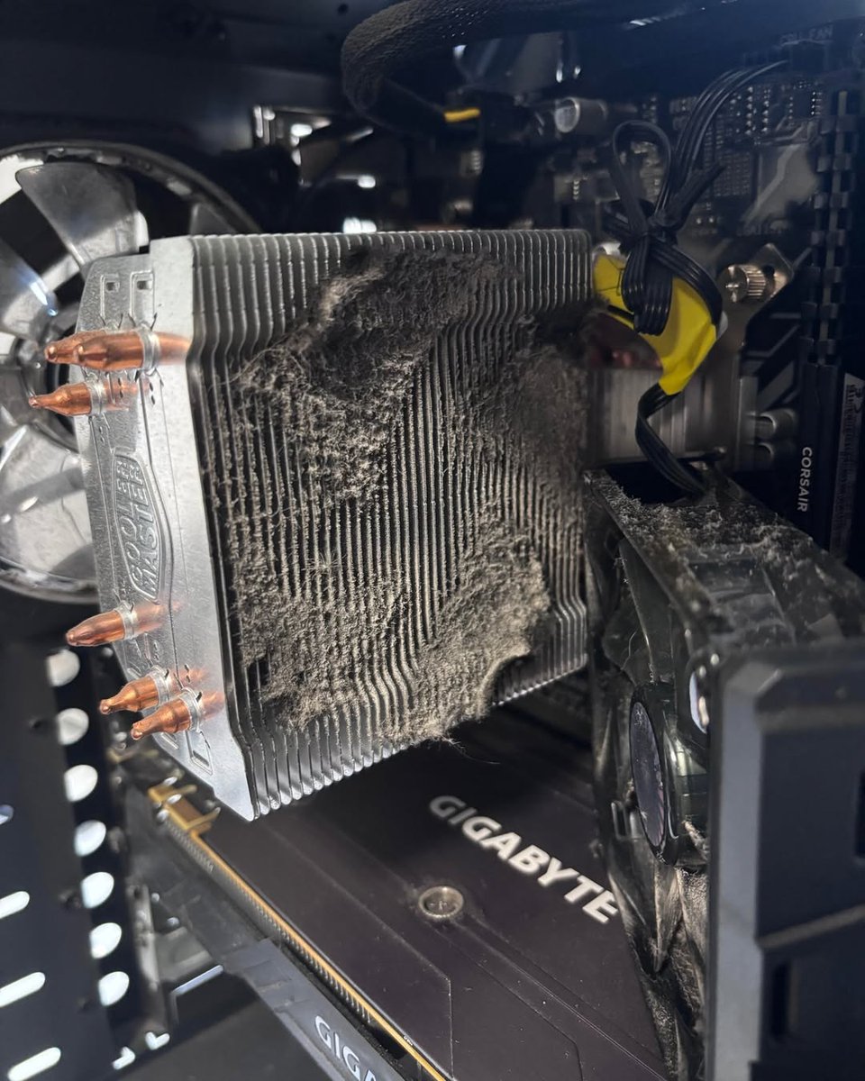 👀 POV: You haven’t cleaned your PC in years… You turn it on: WHIRRRRRR 💨
Laggy games. Sluggish files. Fan’s fighting for its life. You open the case… it's a dust storm. 🫣🛠️ Book an internal clean-up + health check. Keep it cool, quiet, FAST. 💨✨
📞 01787 334040 | 📩 DM us!