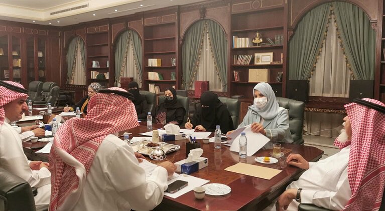 عقد الاجتماع العمومي الختامي للدورة 19بجائزة الشيخ محمد بن صالح للتفوق العلمي 
<a href="/BinSultanAward/">جائزة الشيخ محمد</a> 

خبر الرياض - وسيلة الحلبي 

 امتداداً لأعمال لجان جائزة الشيخ محمد بن صالح بن سلطان للتفوق العلمي والإبداع في التربية الخاصة " للعام الدراسي 1445هـ /2024م عقدت الجائزة الاجتماع