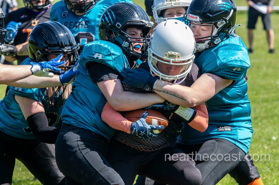 At Peterborough Royals Saturday we shouldn't have been but we were surprised that ineligible receiver still applies in 7 a side facebook.com/nearthecoast/p… #AmericanFootball eh?