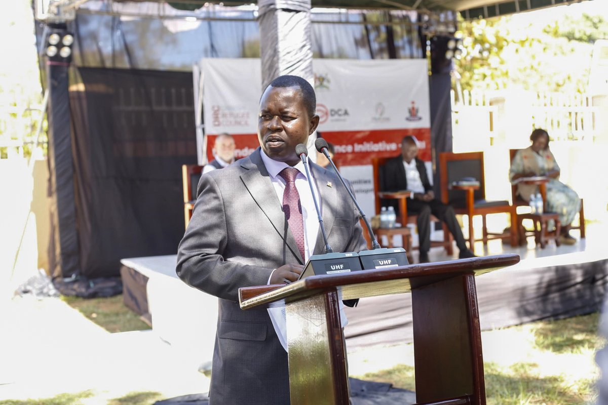 Danish Refugee Council Uganda together with partners today launched Uganda Refugee Resilience Initiative (URRI) Danida in Yumbe, West Nile, Uganda. 

The Uganda Refugee Resilience Initiative (URRI)   will reach 28,000+ families with support for:

- Climate-smart agriculture 
 -