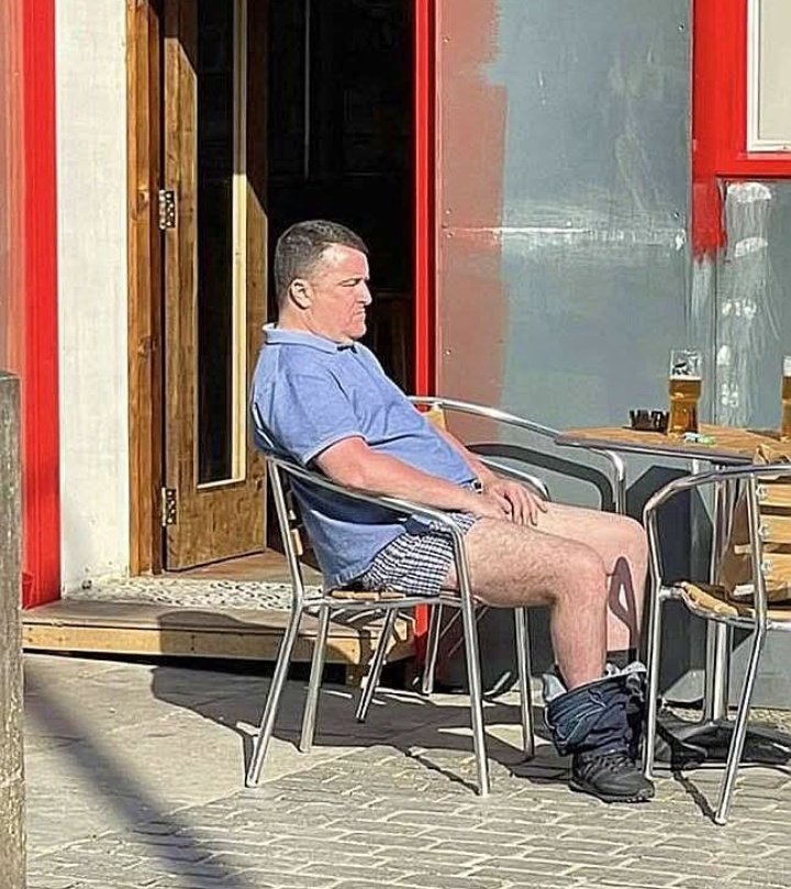 karen says... tweet media