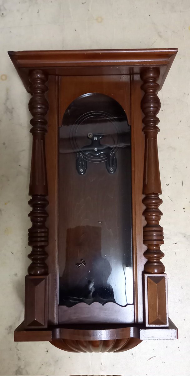 gtzaolCjqvzAbw3's tweet image. SEIKOSHA8日巻きゼンマイを巻いても戻ってしまう。ラチェットの爪が固いので分解掃除から始めます‼️
#柱時計修理　#カラクリ時計修理　#からくり時計修理　#電池の液漏れ修理　#ゼンマイ交換　#ガラス交換　#振り子時計修理　#ボンボン時計修理

#http://www.wakaouzi.biz-web.jp/sp/tokeisyuuri_.html