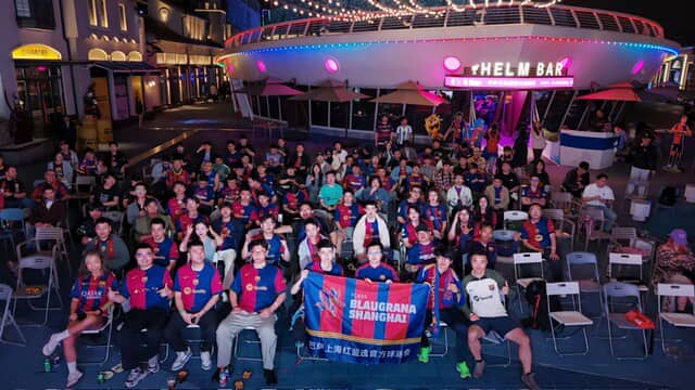 🙌 Encara arriben fotos d’arreu del món. Cada instant, cada càntic... som una sola passió!

Aún llegan fotos de todo el mundo. Cada imagen, cada voz... ¡somos una sola pasión!

We’re still getting photos from around the world! Every shot, every cheer,... One voice, one feeling!