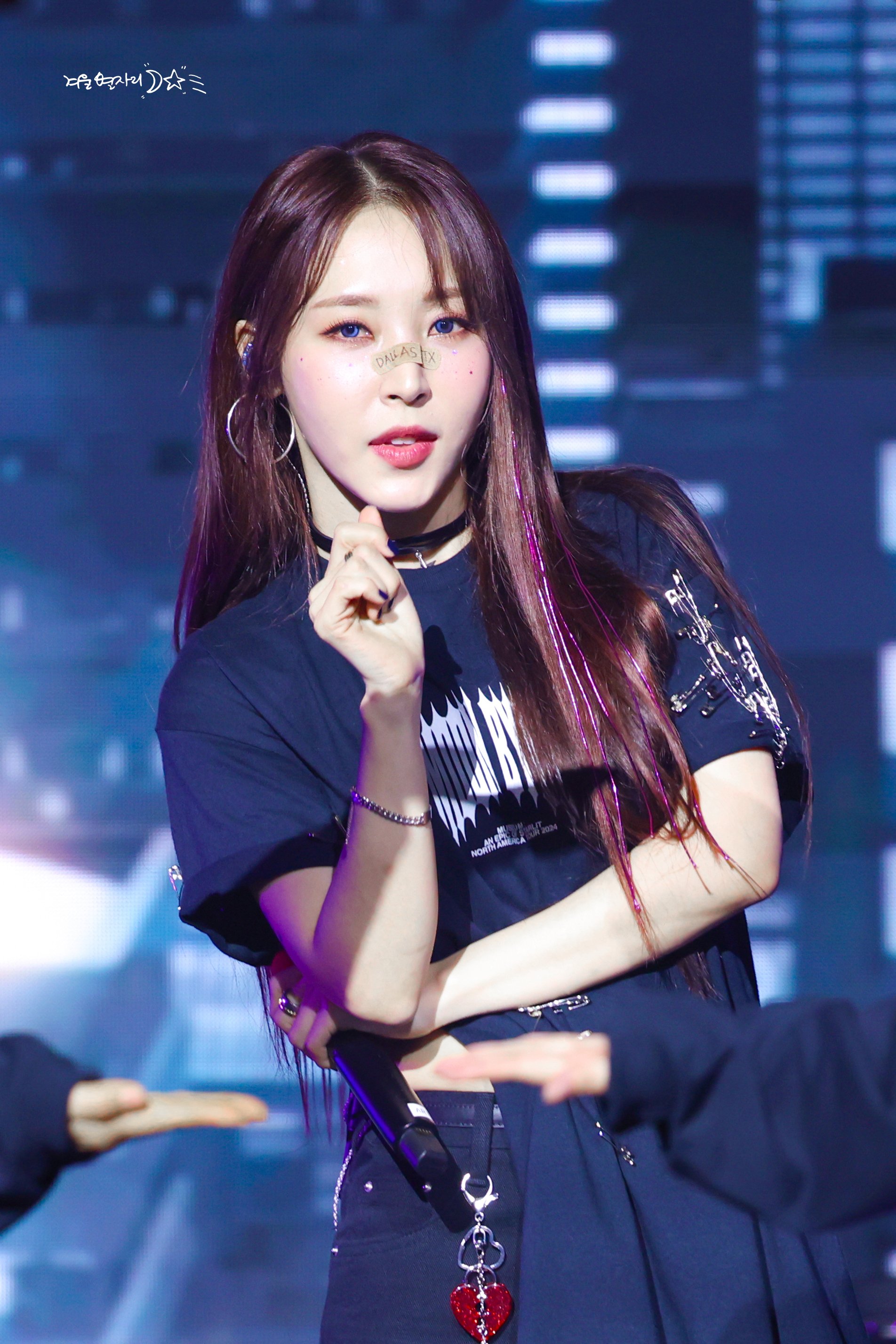 문별 Moonbyul