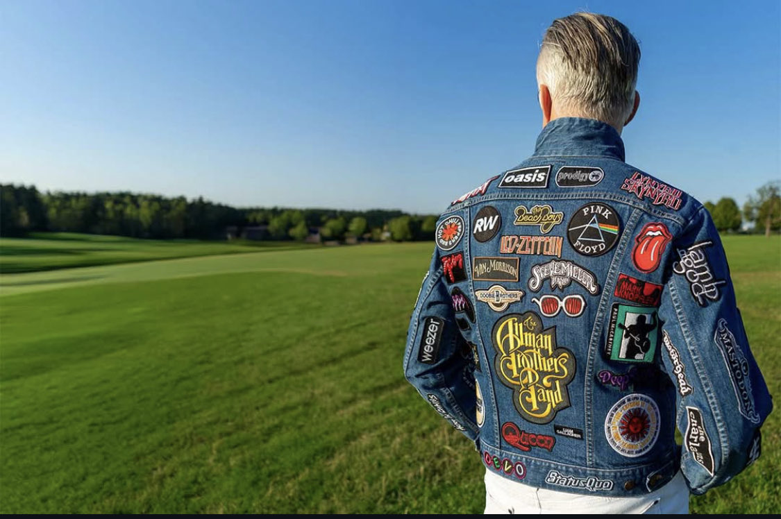 Join ⁦⁦⁦<a href="/HenryCobboldKH/">Henry Cobbold</a>⁩ of ⁦<a href="/KnebworthHouse/">Knebworth House</a>⁩ on 26th May for an unforgettable talk and his book launch “Knebworth - 50 Years Of The Greatest Rock Venue In The World!”  From Queen and Led Zeppelin to Oasis! ⁦⁦<a href="/oasis/">Oasis</a>⁩ 
Tickets - knebworthhouse.digitickets.co.uk/event-tickets/…