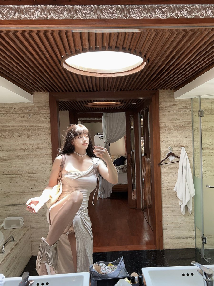 lucyannasxi's tweet photo. J36 隐形六代姬，你看不见，不代表不能亮剑
主打刚柔并济，内外兼修

#stealthfighter #J36 https://t.co/Ny5bwOTn4u