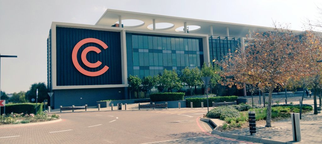 CommunityN16724's tweet image. Today, 13 May 2025, Cell C hosted a Media Update event at its HQ. CEO Jorge Mendes addressed the media, sharing key insights into the company’s strategic direction, innovation plans, and customer-focused initiatives. #CellC #MediaUpdate #JorgeMendes #TechNews