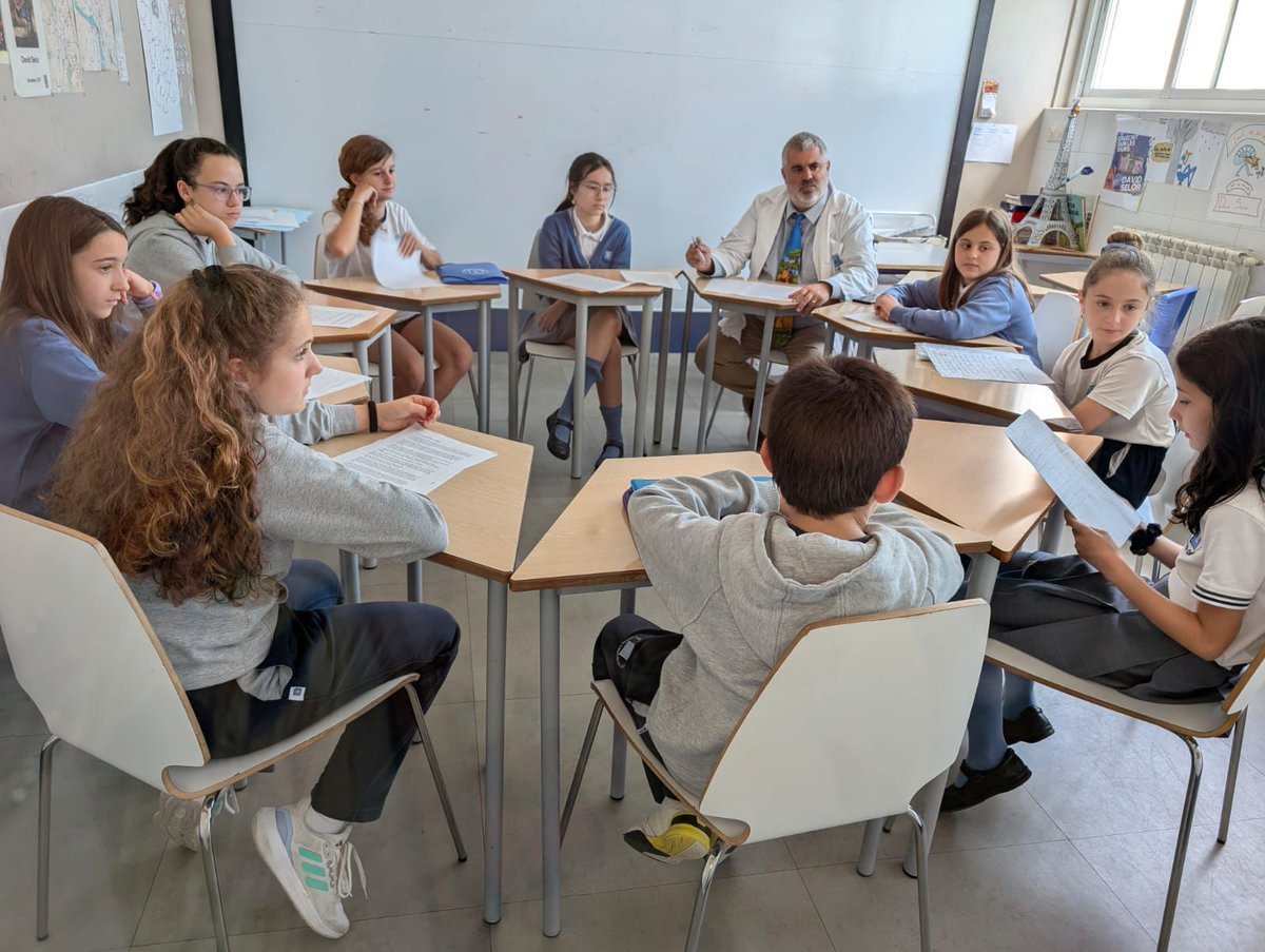 Colegio Santa Gema Galgani (@colesantagema) on Twitter photo ¡Los alumnos de 4º, 5º y 6º de primaria, dando sus primeros pasos como escritores!
Han enviado su parte del relato colaborativo organizado por <a href="/CECEMADRID/">CECE Madrid</a>, para continuar la historia iniciada por el escritor Pedro Caldas.
¡Una oportunidad única para crear su primera publicación! ¡Los alumnos de 4º, 5º y 6º de primaria, dando sus primeros pasos como escritores!
Han enviado su parte del relato colaborativo organizado por <a href="/CECEMADRID/">CECE Madrid</a>, para continuar la historia iniciada por el escritor Pedro Caldas.
¡Una oportunidad única para crear su primera publicación!