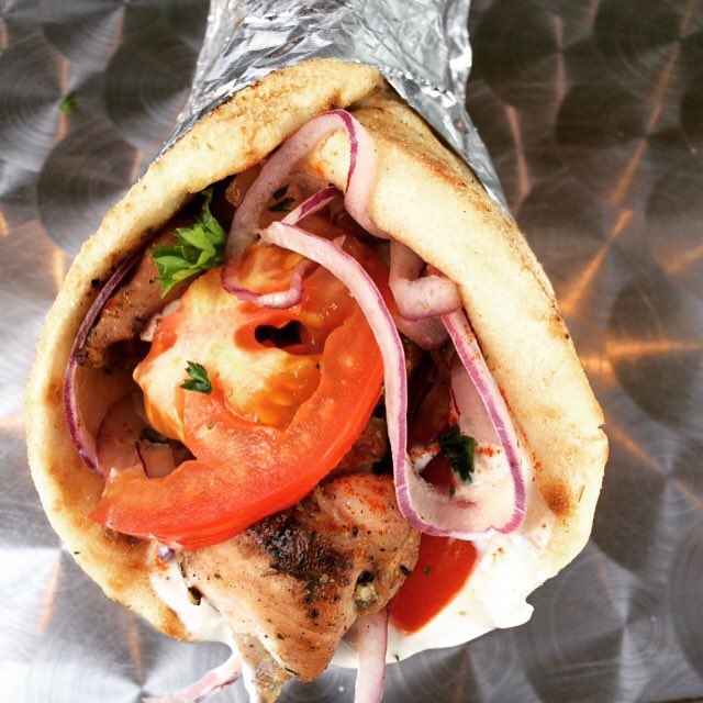 thegrillingreek's tweet image. This week: 
@KERB_ 
Wed- CowCrossYards  
Thurs- @LondonGherkin 
Sat- @HerbertHallWine 
Sun- @VictoriaParkMk 
#opah #souvlaki #greekfood #streetfood #fetachips #halloumi #londonfoodie #greekvibes #londoneats