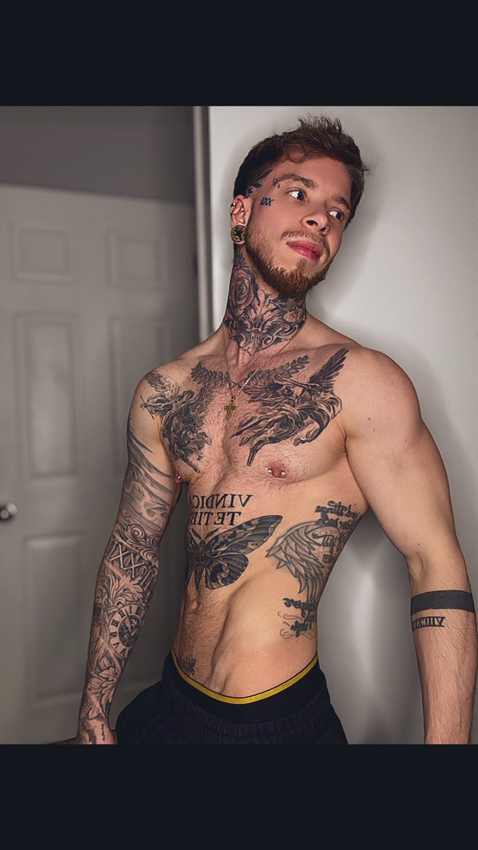 🏳️‍⚧️ Tatted and trained to behave… mostly 😈