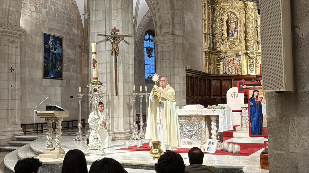 Oración de Jóvenes con el Obispo del mes de mayo. Oramos especialmente por el ministerio del nuevo Papa, Leon XIV y nos acompañó Eliar, que sería ordenado este domingo del Buen Pastor. #OJJO25