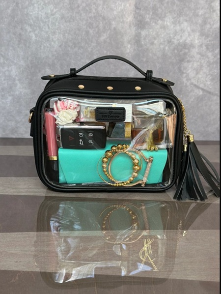 FinelyVict32903's tweet photo. Sleek Black Cosmetic Case by DIH Concepts – Travel Ready
Stay organized in style with DIH Concepts' black cosmetic case, perfect for storing your beauty essentials at home or on the go.
#BlackCosmeticCase 
Visit Us - https://t.co/ICXUuXSW78 https://t.co/cCD93yjV7v