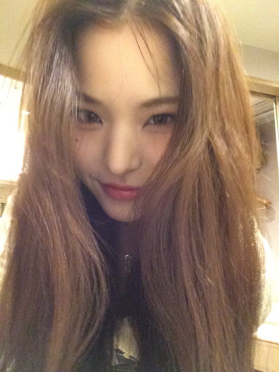 iznapic's tweet photo. MAI plus cha update 

#izna #이즈나 https://t.co/qWUdG8KFYQ