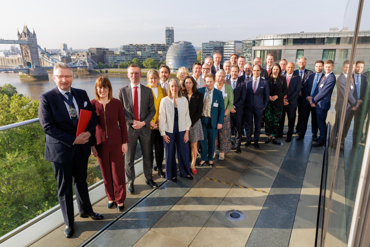 The #MansionHouseAccord launches today, a bold industry-led step to boost UK growth &amp; pension outcomes.

17 top pension providers will allocate 10% of DC default funds to private markets by 2030, with at least 5% in the UK.

Proud to support this major milestone alongside