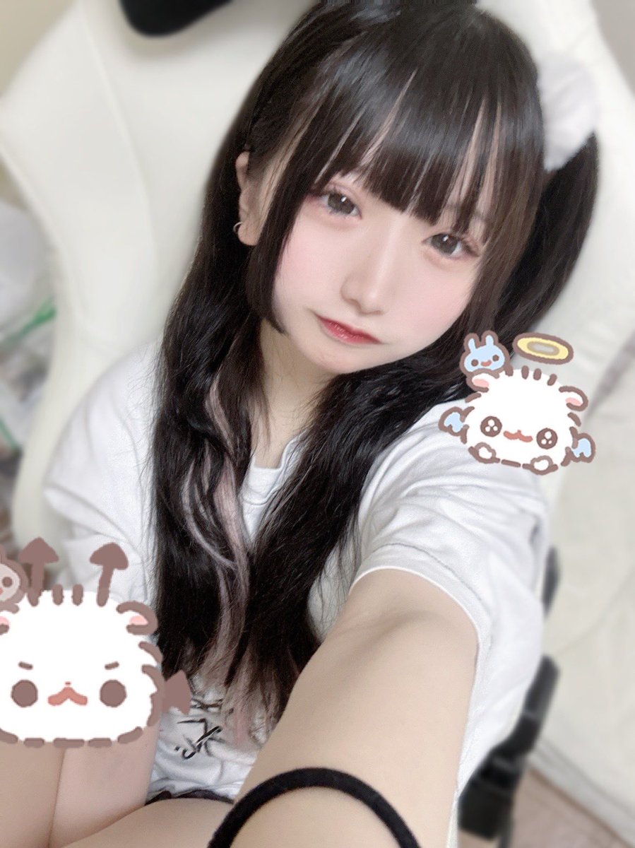 ikillchan9's tweet photo. あぁ、君はもう居ないから私は1人歩いていく°・*:.。.☆ https://t.co/QVac2gWGkK