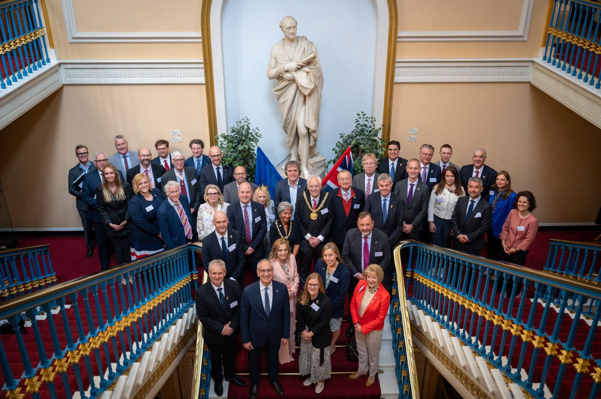 Ambassador Friden would like to thank the City of Liverpool for its warm welcome last week. It was a joy to celebrate 🇪🇺 Day, together with EU Ambassadors, Counsellors &amp; local leaders, in the European Capital of Culture.
#EuropeDay2025 #EuropeMonth #LiverpoolWelcomesEurope