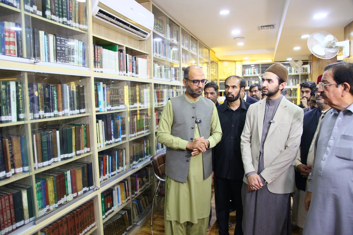 Shaykh Ahmad Mustafa al-Arabi al-Qadri, accompanied by Secretary General Khurram Nawaz Gandapur, visited the Farid-e-Millat Research Institute (FMRI) in Lahore.

#ShaykhAhmadMustafaQadri #Minhaj #Visit #MQISecretariat #MinhajulQuran #SpiritualLeadership #FMRI